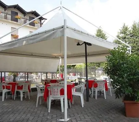 Hotel Del Cacciatore 3*